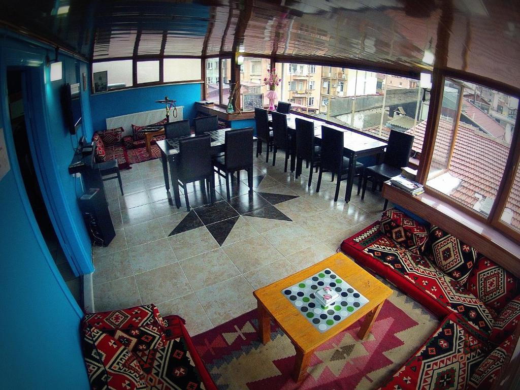 Galata West אכסניה